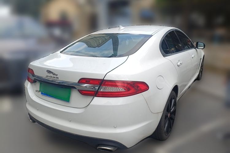 Used Jaguar XF 2015 XF 2.0T Luxury Edition Rear Right 45 Deg