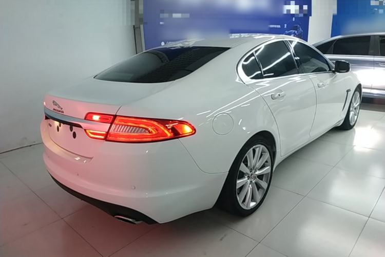 Used Jaguar XF 2015 XF 2.0T 80th Anniversary Limited Edition Luxury Model Rear Right 45 Deg