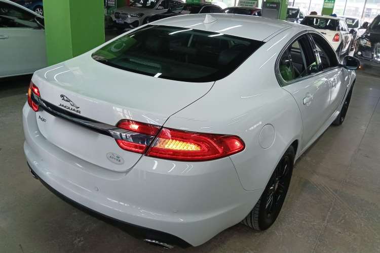 Used Jaguar XF 2015 XF 2.0T Prestige Edition Rear Right 45 Deg