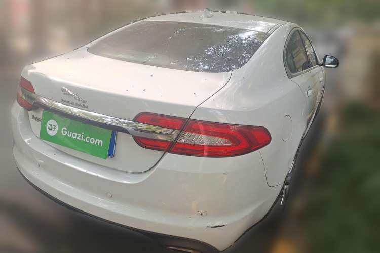 Used Jaguar XF 2015 XF 2.0T Luxury Edition Rear Right 45 Deg