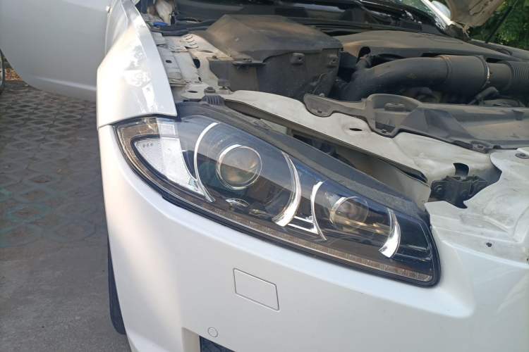 Used Jaguar XF 2015 XF 2.0T Prestige Edition Right Front Headlight