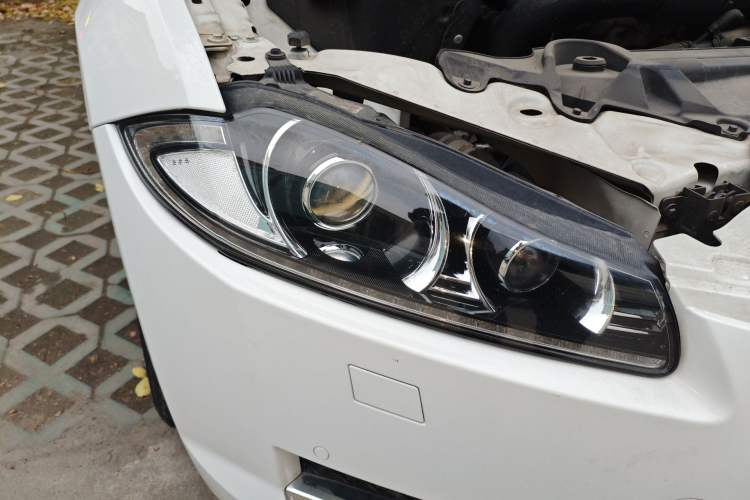 Used Jaguar XF 2015 XF 2.0T Prestige Edition Right Front Headlight