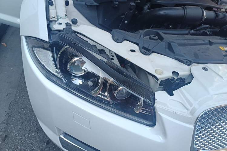 Used Jaguar XF 2015 XF 2.0T Prestige Edition Right Front Headlight