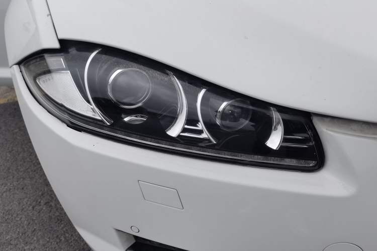 Used Jaguar XF 2015 XF 3.0 SC R-Sport Luxury Edition Right Front Headlight