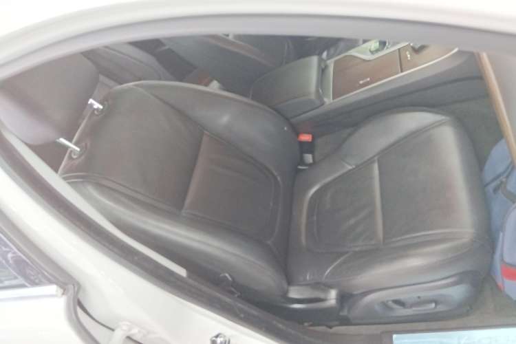Used Jaguar XF 2015 XF 2.0T Prestige Edition Right Front Seat
