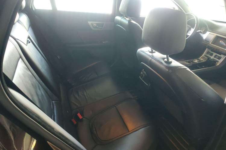 Used Jaguar XF 2015 XF 2.0T Sportbrake Luxury Edition Right Rear Seat