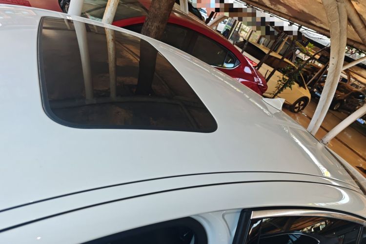 Used Jaguar XF 2015 XF 2.0T Luxury Edition Roof