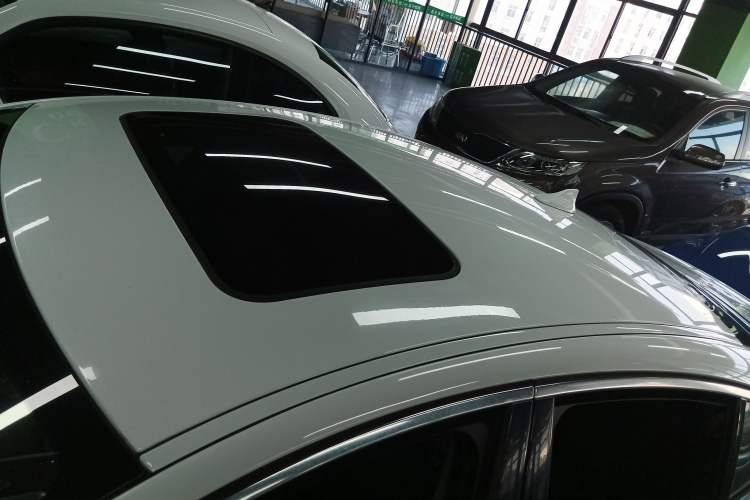Used Jaguar XF 2015 XF 2.0T Prestige Edition Roof