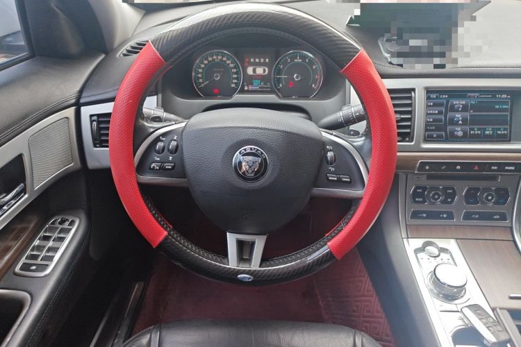 Used Jaguar XF 2015 XF 2.0T Prestige Edition Steering Wheel