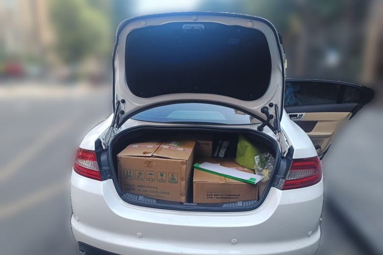 Used Jaguar XF 2015 XF 2.0T Prestige Edition Trunk