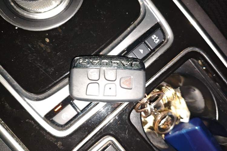 Used Jaguar XF  Vehicle Key