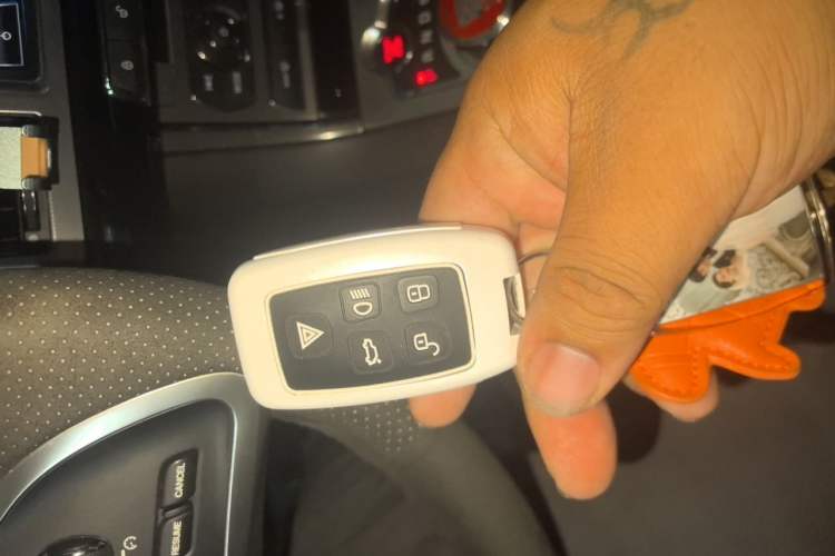 Used Jaguar XF  Vehicle Key