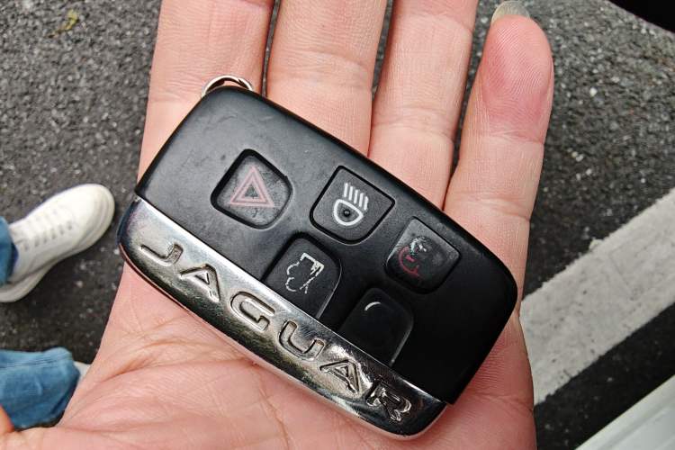 Used Jaguar XF 2015 XF 2.0T 80th Anniversary Collector's Edition Vehicle Key