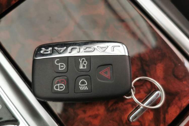 Used Jaguar XF 2015 XF 2.0T Sportbrake Luxury Edition Vehicle Key
