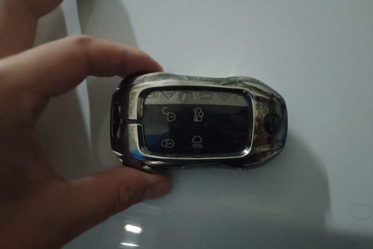 Used Jaguar XF 2015 XF 2.0T 80th Anniversary Collector's Edition Vehicle Key