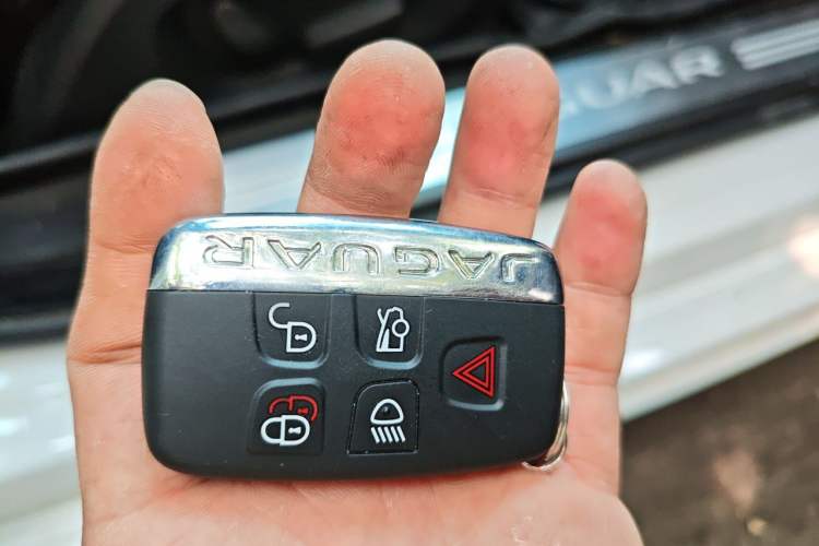 Used Jaguar XF 2015 XF 2.0T Sportbrake Luxury Edition Vehicle Key