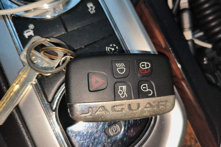 Used Jaguar XF 2015 XF 2.0T Luxury Edition Vehicle Key