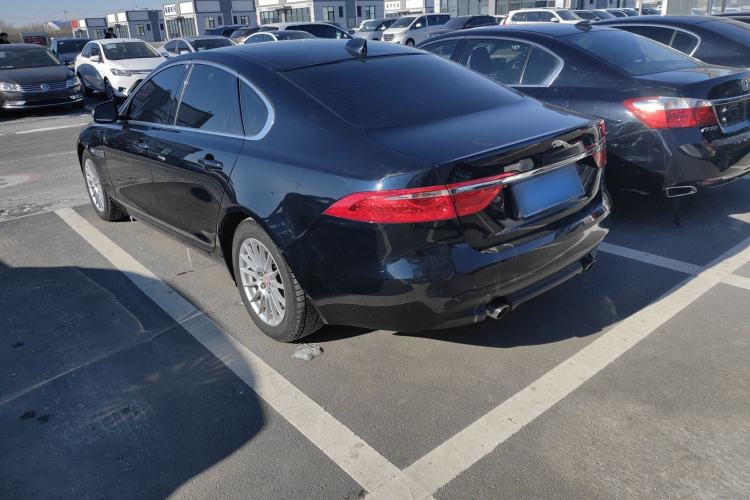 Used Jaguar XF 2016 XF 2.0T Two-Wheel-Drive Luxury Edition Exterior 3