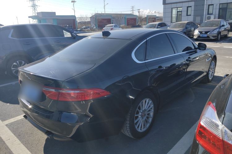 Used Jaguar XF 2016 XF 2.0T Two-Wheel-Drive Luxury Edition Exterior 5