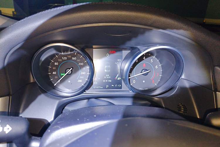 Used Jaguar XF 2016 XF 2.0T Two-Wheel-Drive Luxury Edition Instrument Cluster