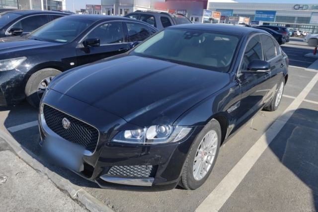Used Jaguar XF 2016 XF 2.0T Two-Wheel-Drive Luxury Edition