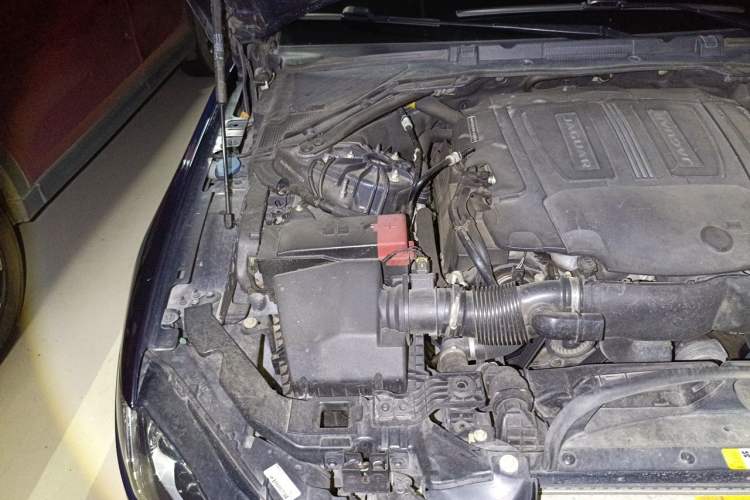 Used Jaguar XF 2016 XF 3.0 SC Two-Wheel-Drive Luxury Edition Engine Bay Right
