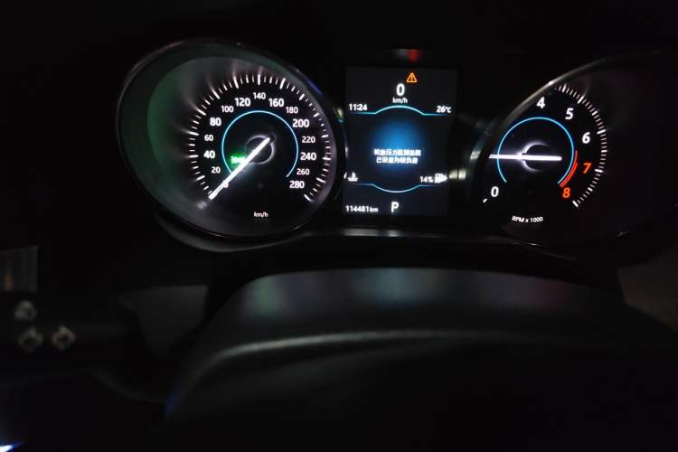 Used Jaguar XF 2016 XF 2.0T Two-Wheel-Drive Luxury Edition Odometer Close Up