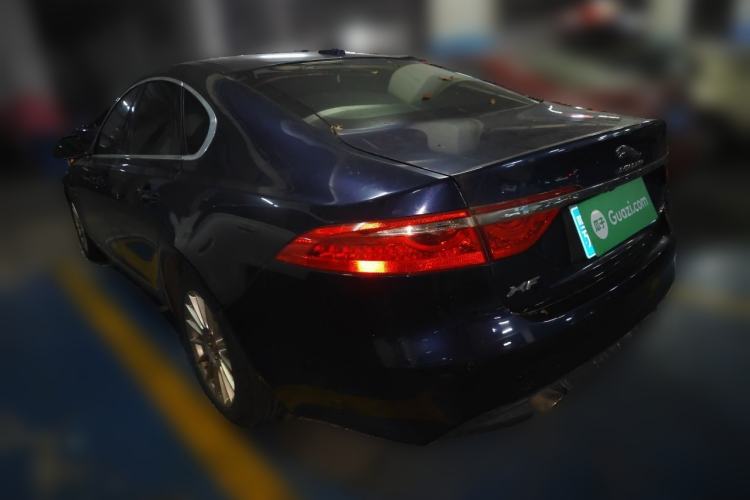 Used Jaguar XF 2016 XF 2.0T Two-Wheel-Drive Luxury Edition Rear Left 45 Deg
