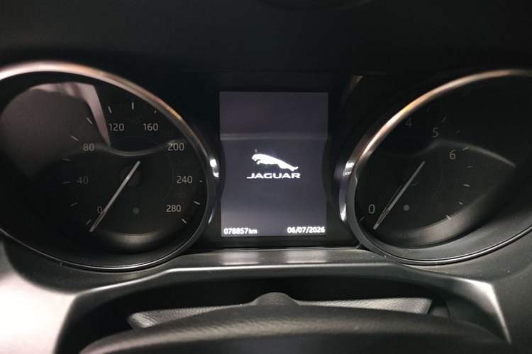 Used Jaguar XF 2016 XF 2.0T Two-Wheel-Drive Luxury Edition Instrument Cluster