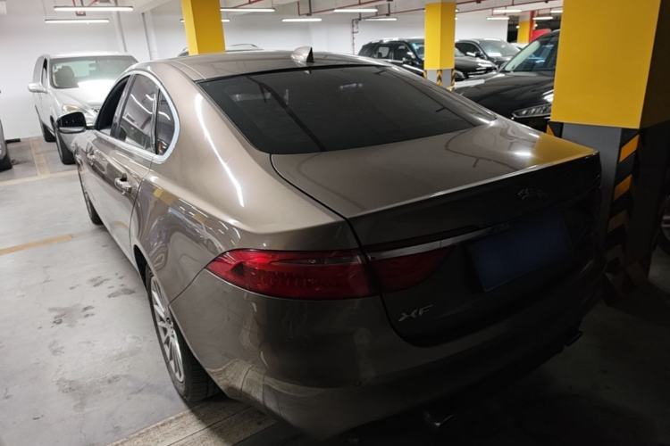 Used Jaguar XF 2016 XF 2.0T Two-Wheel-Drive Luxury Edition Rear Left 45 Deg