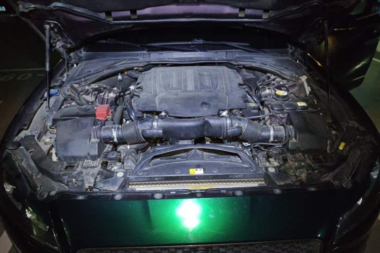 Used Jaguar XF 2016 XF 3.0 SC Two-Wheel-Drive Luxury Edition Engine Bay