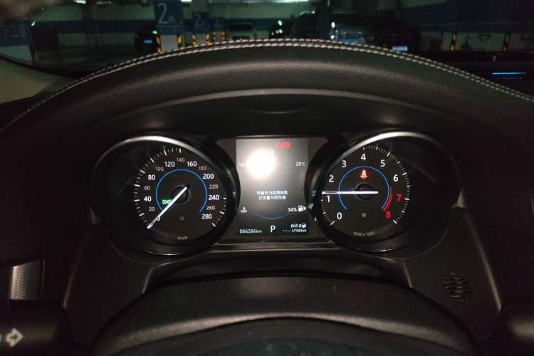 Used Jaguar XF 2016 XF 2.0T Two-Wheel-Drive R-Sport Sport Edition Instrument Cluster