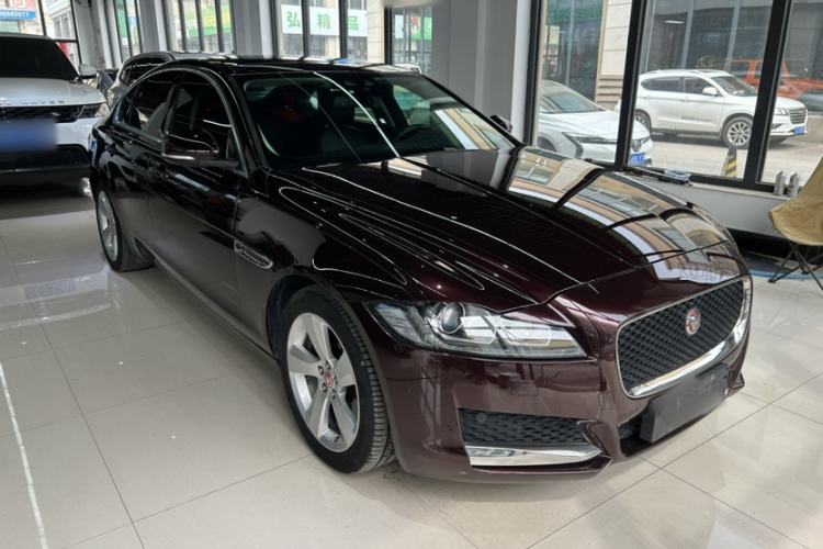 Used Jaguar XF 2016 XF 3.0 SC Two-Wheel-Drive Luxury Edition Exterior 2