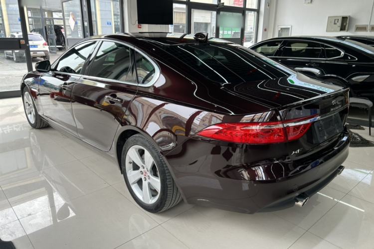 Used Jaguar XF 2016 XF 3.0 SC Two-Wheel-Drive Luxury Edition Exterior 4