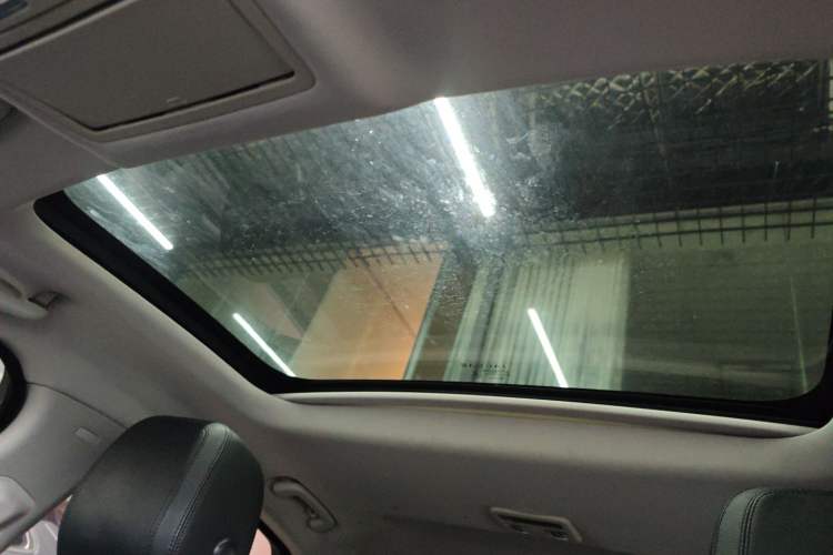 Used Jaguar XF 2016 XF 2.0T Two-Wheel-Drive Luxury Edition Headliner