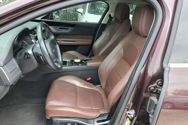Used Jaguar XF 2016 XF 2.0T Two-Wheel-Drive R-Sport Sport Edition Left Front Seat