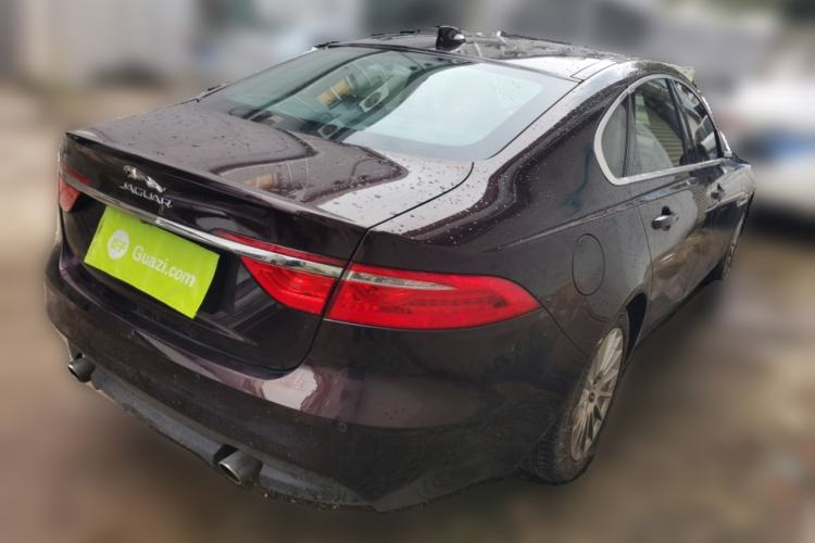 Used Jaguar XF 2016 XF 2.0T Two-Wheel-Drive Luxury Edition Rear Right 45 Deg