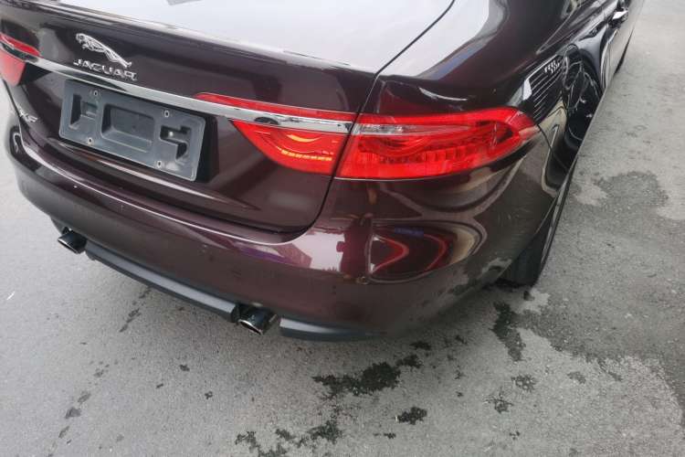 Used Jaguar XF 2016 XF 2.0T Two-Wheel-Drive Luxury Edition Right Rear Taillight