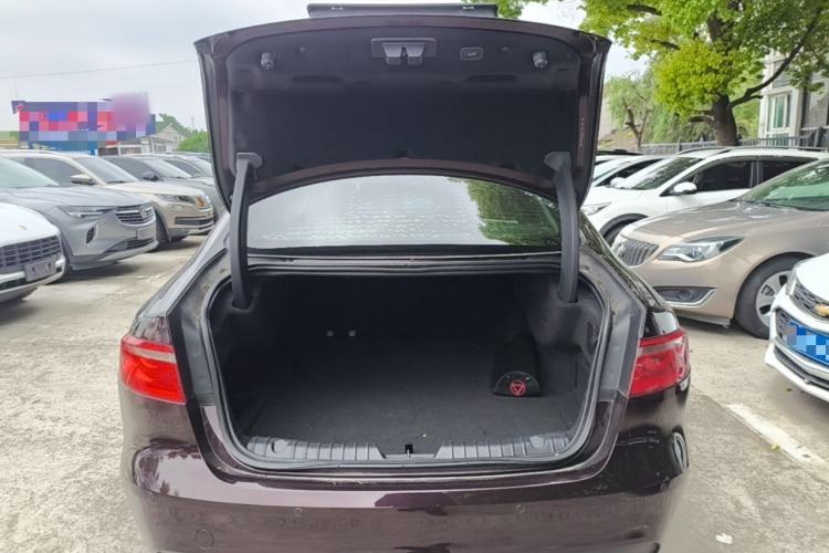 Used Jaguar XF 2016 XF 2.0T Two-Wheel-Drive R-Sport Sport Edition Trunk