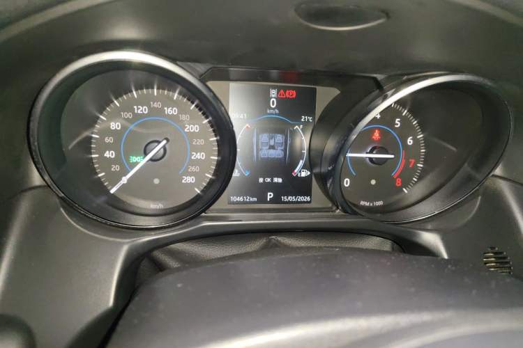 Used Jaguar XF 2016 XF 2.0T Two-Wheel-Drive Luxury Edition Odometer Close Up