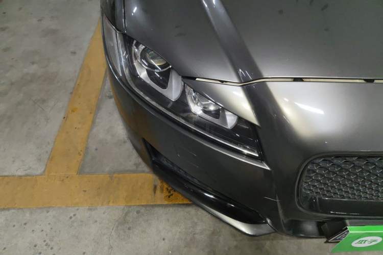 Used Jaguar XF 2016 XF 2.0T Two-Wheel-Drive Luxury Edition Right Front Headlight