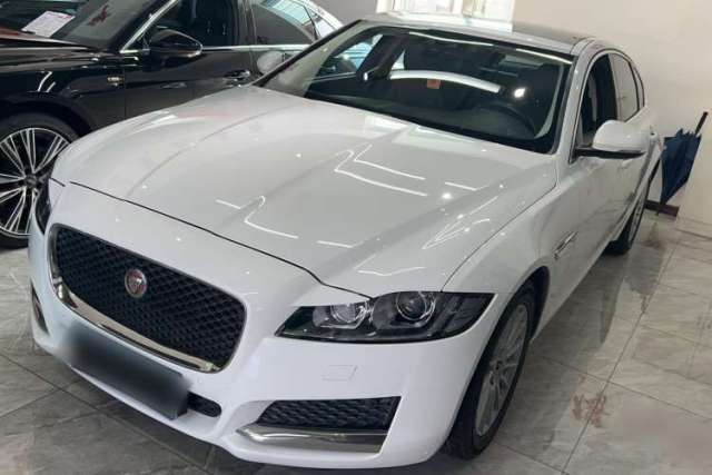 Used Jaguar XF 2016 XF 2.0T Two-Wheel-Drive Luxury Edition