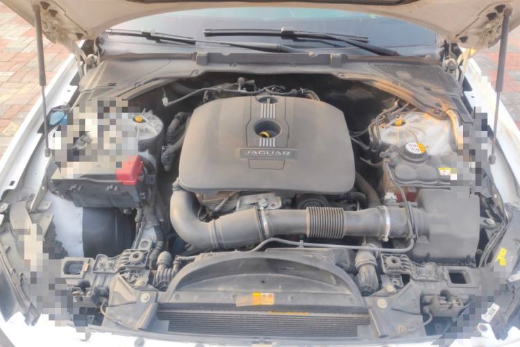 Used Jaguar XF 2016 XF 2.0T Two-Wheel-Drive Luxury Edition Engine Bay