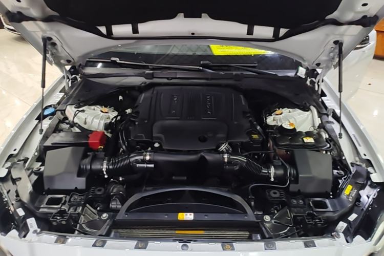Used Jaguar XF 2016 XF 3.0 SC Two-Wheel-Drive R-Sport Sport Edition Engine Bay