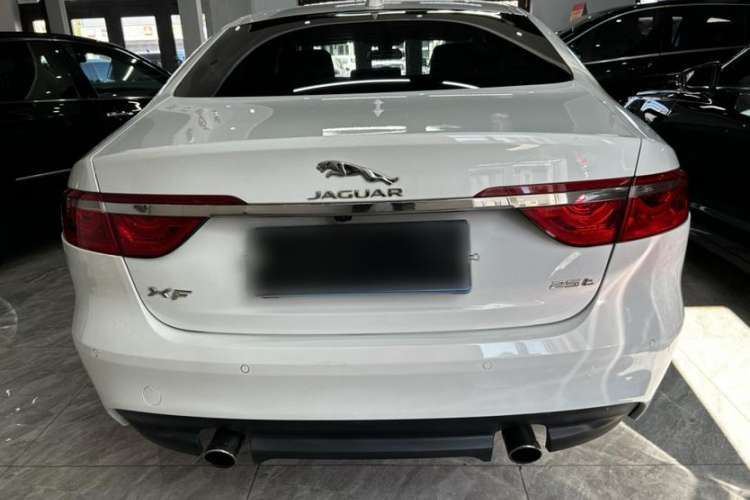 Used Jaguar XF 2016 XF 2.0T Two-Wheel-Drive Luxury Edition Exterior 4