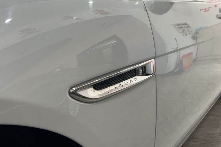 Used Jaguar XF 2016 XF 2.0T Two-Wheel-Drive Luxury Edition Exterior 9