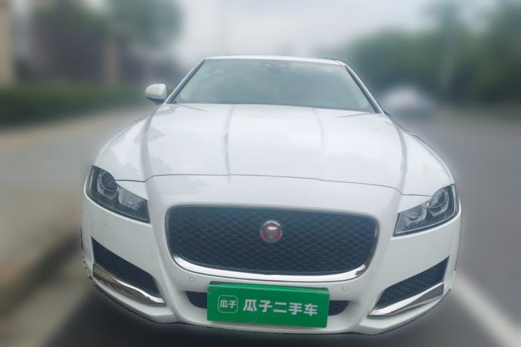 Used Jaguar XF 2016 XF 2.0T Two-Wheel-Drive Luxury Edition Front