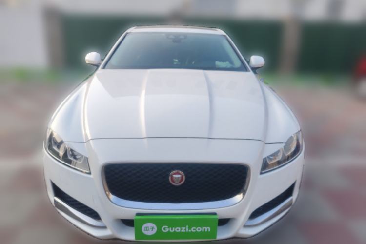 Used Jaguar XF 2016 XF 2.0T Two-Wheel-Drive Luxury Edition Front