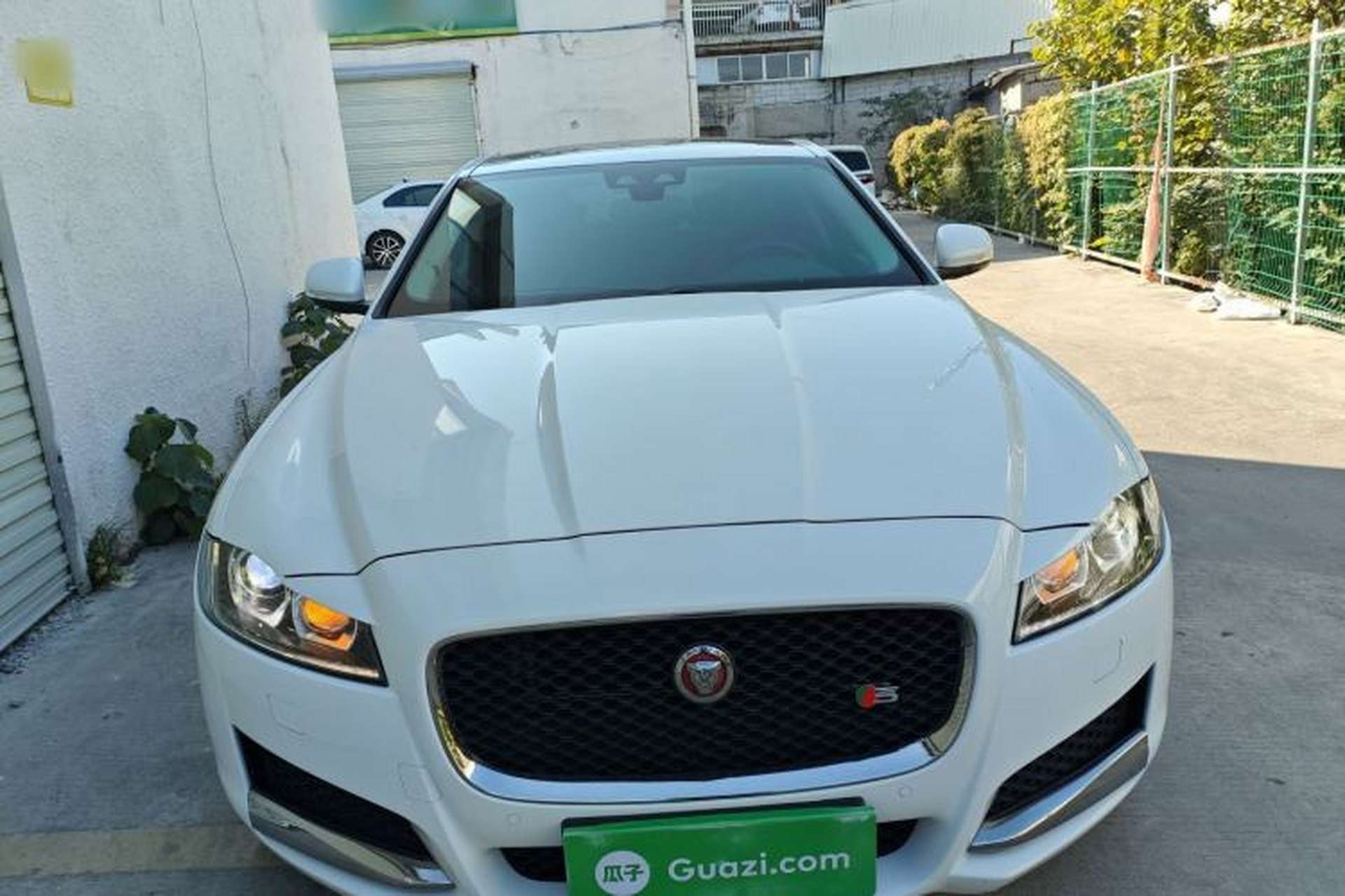 Used Jaguar XF 2016 XF 2.0T Two-Wheel-Drive Luxury Edition Front