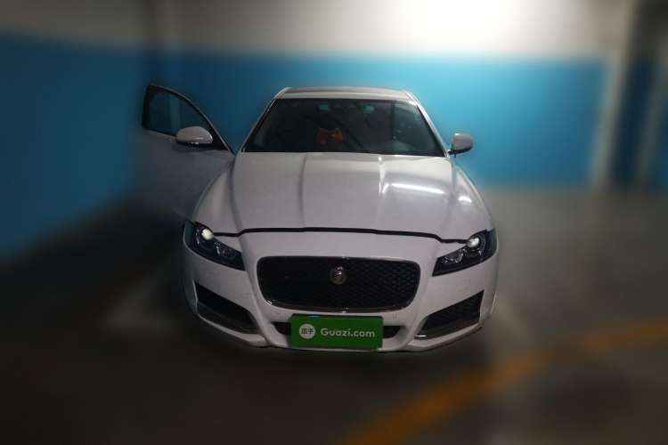 Used Jaguar XF 2016 XF 2.0T Two-Wheel-Drive Luxury Edition Front